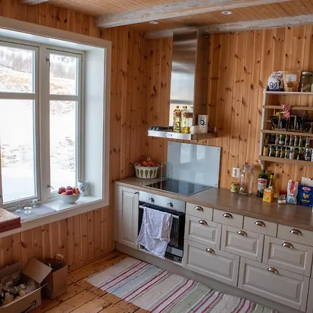Solbakken Holiday home *