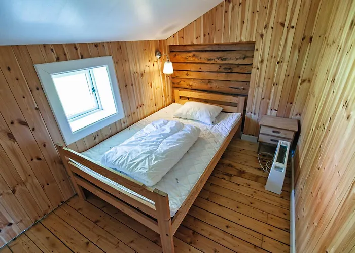 Solbakken Semesterbostad *