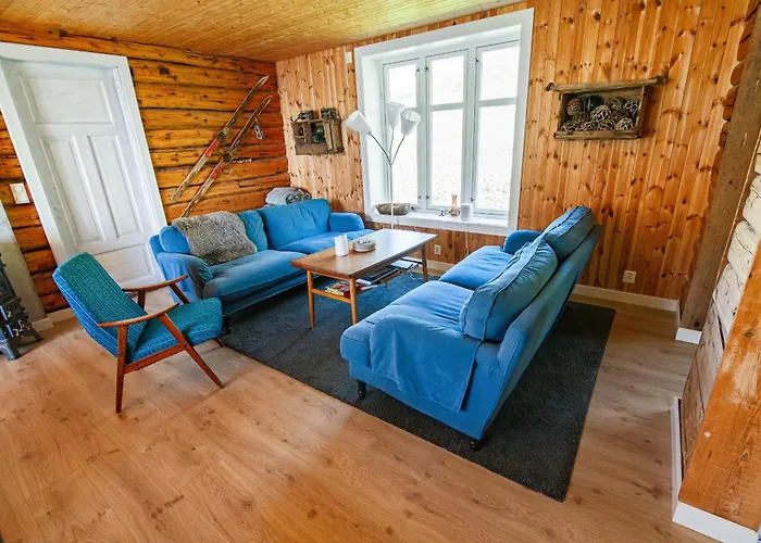 Solbakken Semesterbostad *